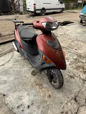 Suzuki 2007 Red