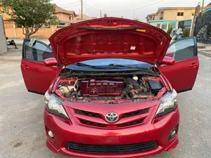 Toyota Corolla 2013 Red
