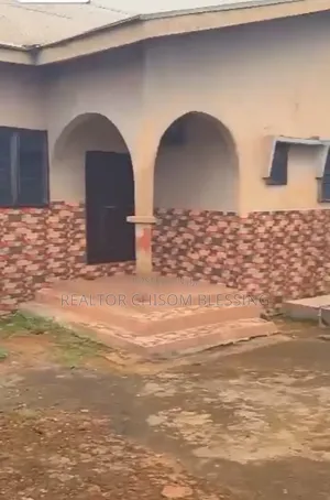 3bdrm Block of Flats in Ehimmiri Housing for sale
