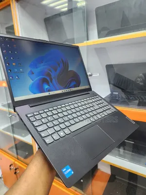 Laptop Lenovo V15 G4 16GB Intel Core i5 SSD 512GB