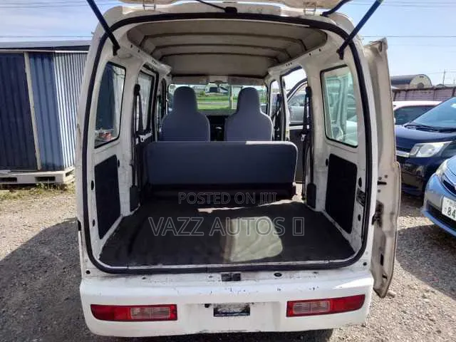 New Daihatsu Hijet 2011 White