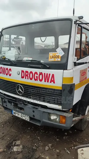 European Used Carrier or Recovery Mercedes Benz Truck