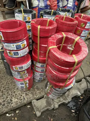 Lion Golden Cable