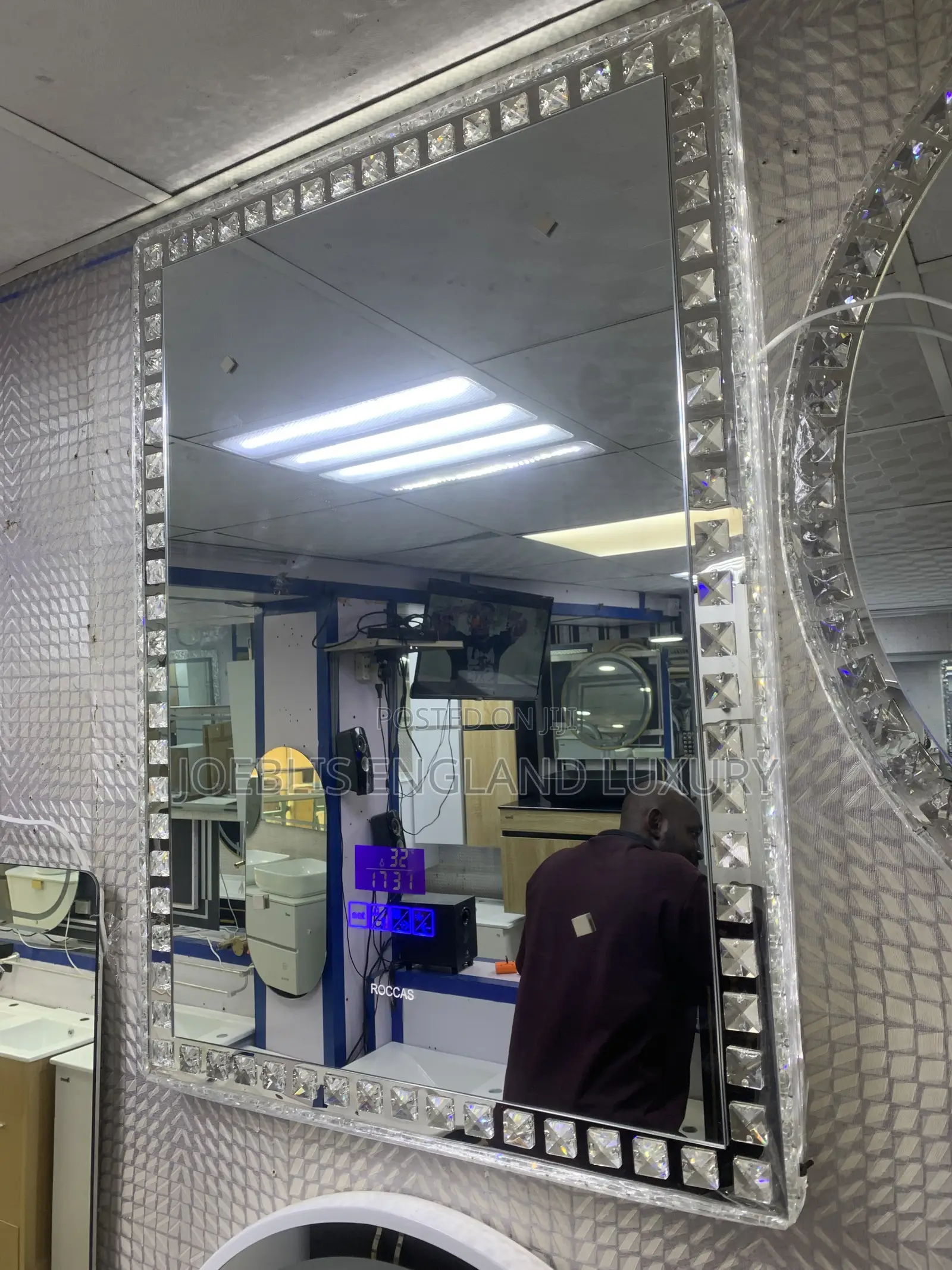 Crystal Mirror With Bluetooth