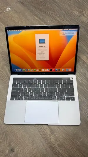 Laptop Apple MacBook Pro 2017 16GB Intel Core i7 SSD 512GB