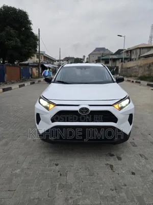 Toyota RAV4 2019 White