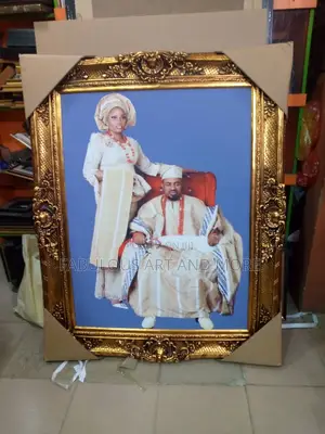 Royal Frame