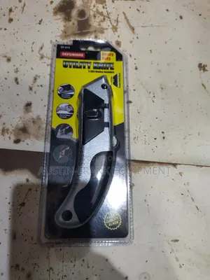 Defonmax Heavy-Duty Utility Knife