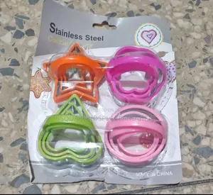 4 in 1 Cookie Shapes Cutter