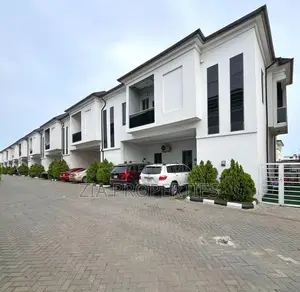4bdrm Townhouse / Terrace in Lekki Expressway for rent
