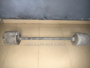 Concrete Dumbbell – Approx. 19–20kg (Made Using Two 4-Litre Moulds)