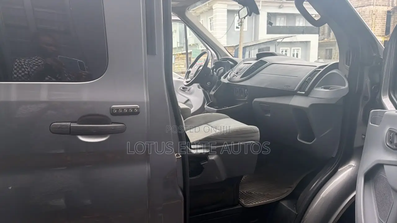 Ford Transit 2015 Grey