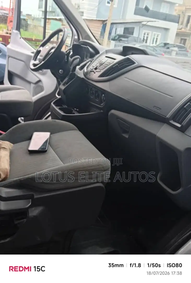 Ford Transit 2015 Grey