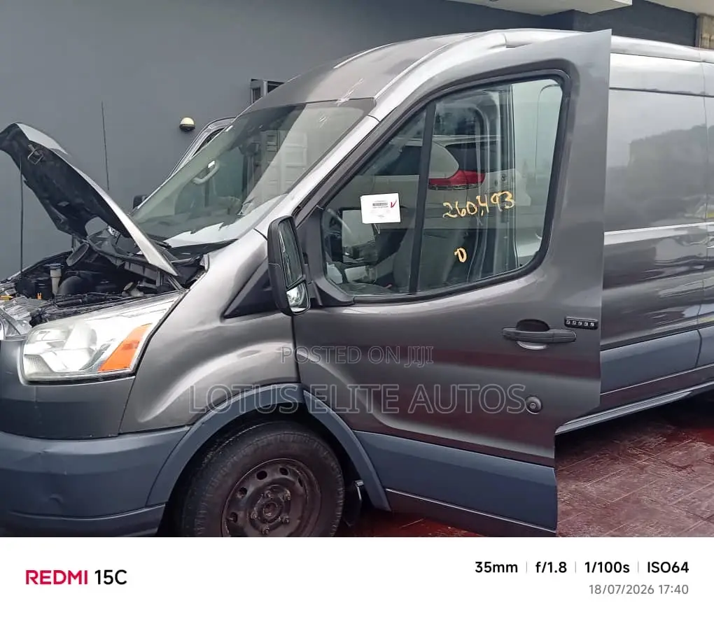 Ford Transit 2015 Grey