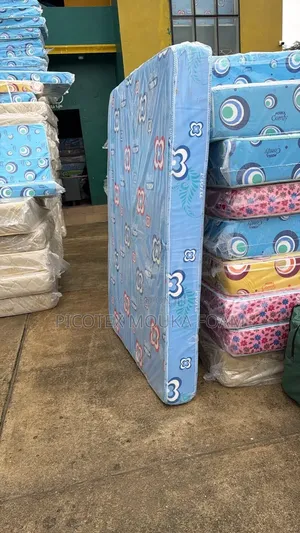 75x54x8 Inches Mouka Flora Hard Mattress