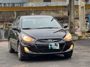 Hyundai Accent 2015 Black