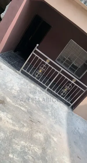 3bdrm Apartment in Akesan for rent