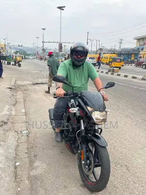 Bajaj Pulsar 220 F 2019 Black