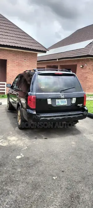 Honda Pilot 2005 Black