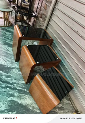 Wooden Side Stool With Glass Top 3-1