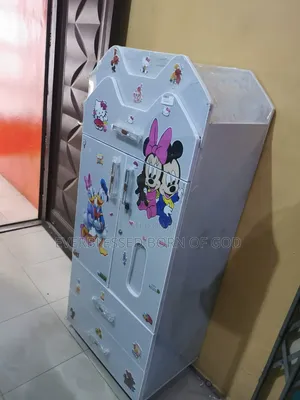 Spacious Kids' Wardrobe With Drawers Locks
