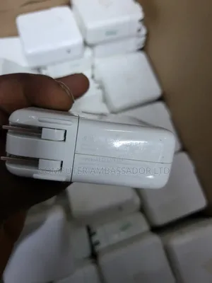 61watts MacBook Charger