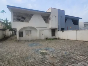 4bdrm Duplex in Maitama for rent