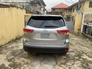 Toyota Highlander 2015 Silver