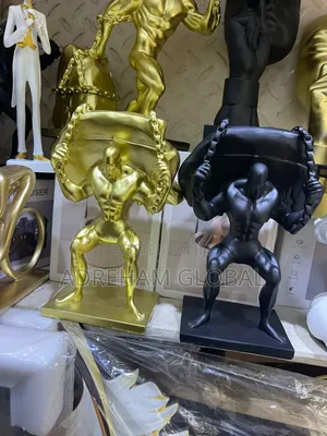 Standing Ornament With Load Home/Office Decor