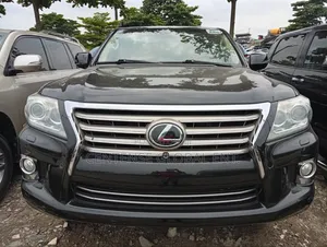Lexus LX 2016 Black