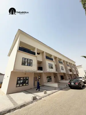 4bdrm Townhouse/Terrace in Wuye, Abuja for sale