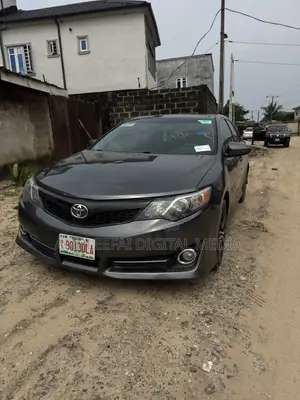 Toyota Camry 2012 Gray