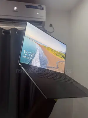 Laptop Dell XPS 17 9700 16GB Intel Core i7 SSD 512GB
