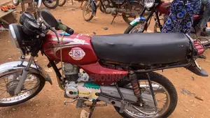 Bajaj Boxer 2019 Red