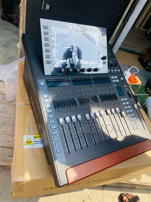 Behringer WING Compact Digital Mixer