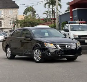 Toyota Avalon XL Sedan FWD (3.5L 6cyl 6A) 2009 Black