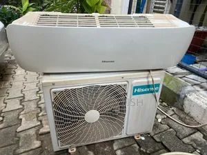 Hisense AC 1 HP With Free Kit Quick Sale 
