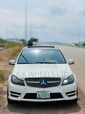 Mercedes-Benz C300 Luxury 4Matic Sedan AWD (3.0L 6cyl 7A) 2010 White