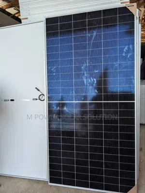 650w Jinko Half-Cut Non-Bifacial Solar Panels