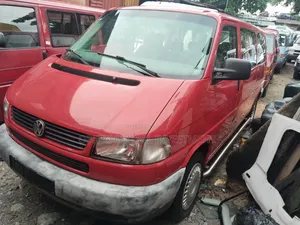 Volkswagen Transporter 2005 Red