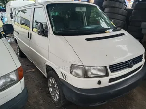 Volkswagen Transporter 2005 White
