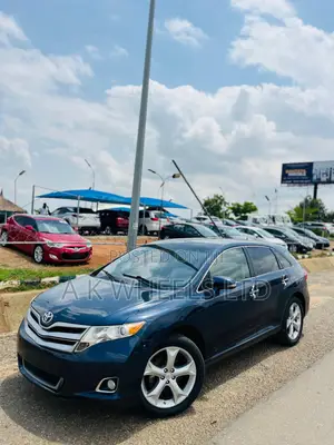 Toyota Venza XLE 4dr Wagon AWD (2.7L 4cyl 6A) 2015 Blue