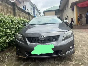 Toyota Corolla 2010 Black