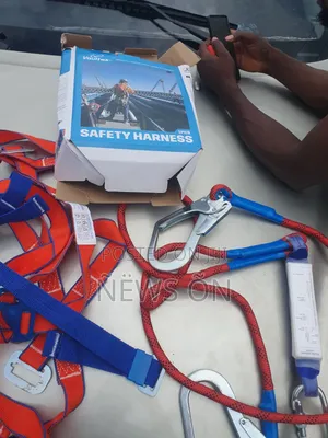 Full-Body Safety Harnesses Vult
