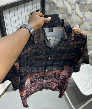 Men's Premium Short Sleeve Abstract Print Casual Button-Up Shirt