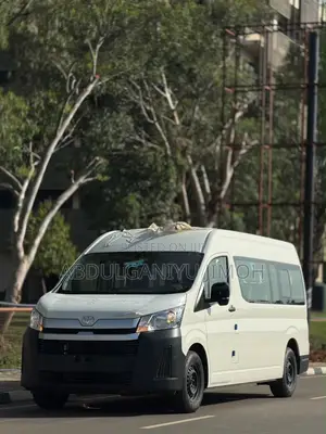 Toyota HiAce 2026 White