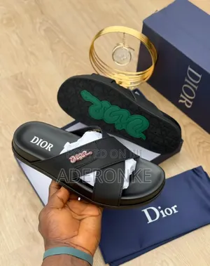 Quality Designer Men's Palm Slippers Available in Sizes