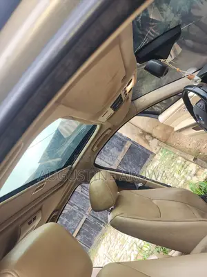 BMW 328i 2008 Gold