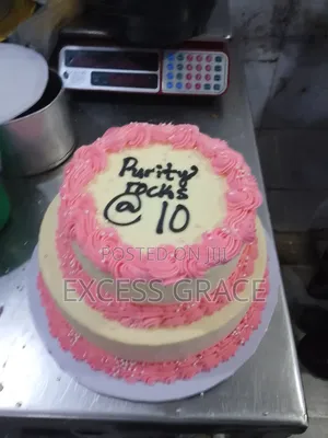 2 Layers Birthday Cake
