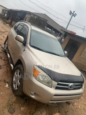 Toyota RAV4 2007 Gold
